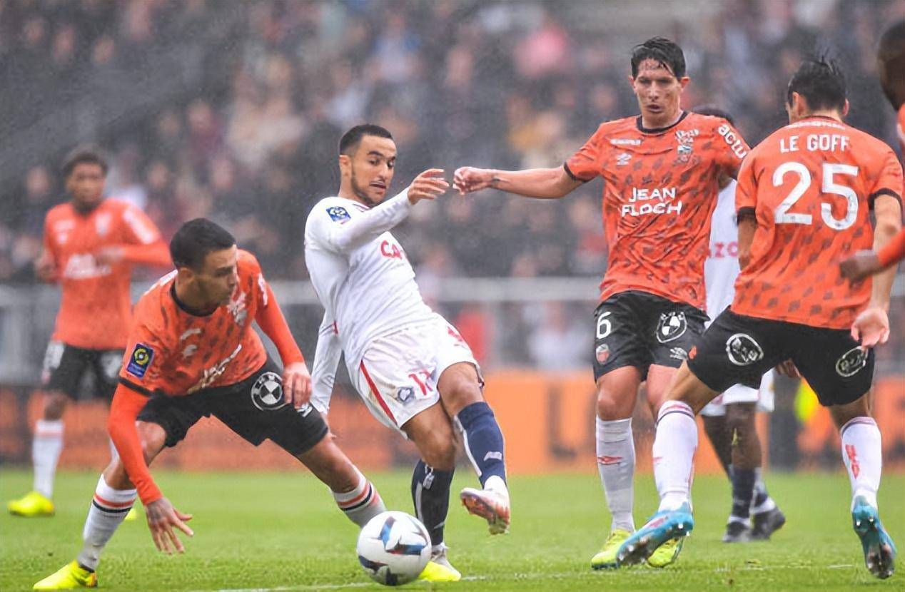 关于赛地聚焦——欧冠集结日热度飙升,里昂再遭质疑,管理层满意,赛程密集仍需轮换的信息 关于赛地聚焦——欧冠集结日热度飙升,里昂再遭质疑,管理层满意,赛程密集仍需轮换的信息