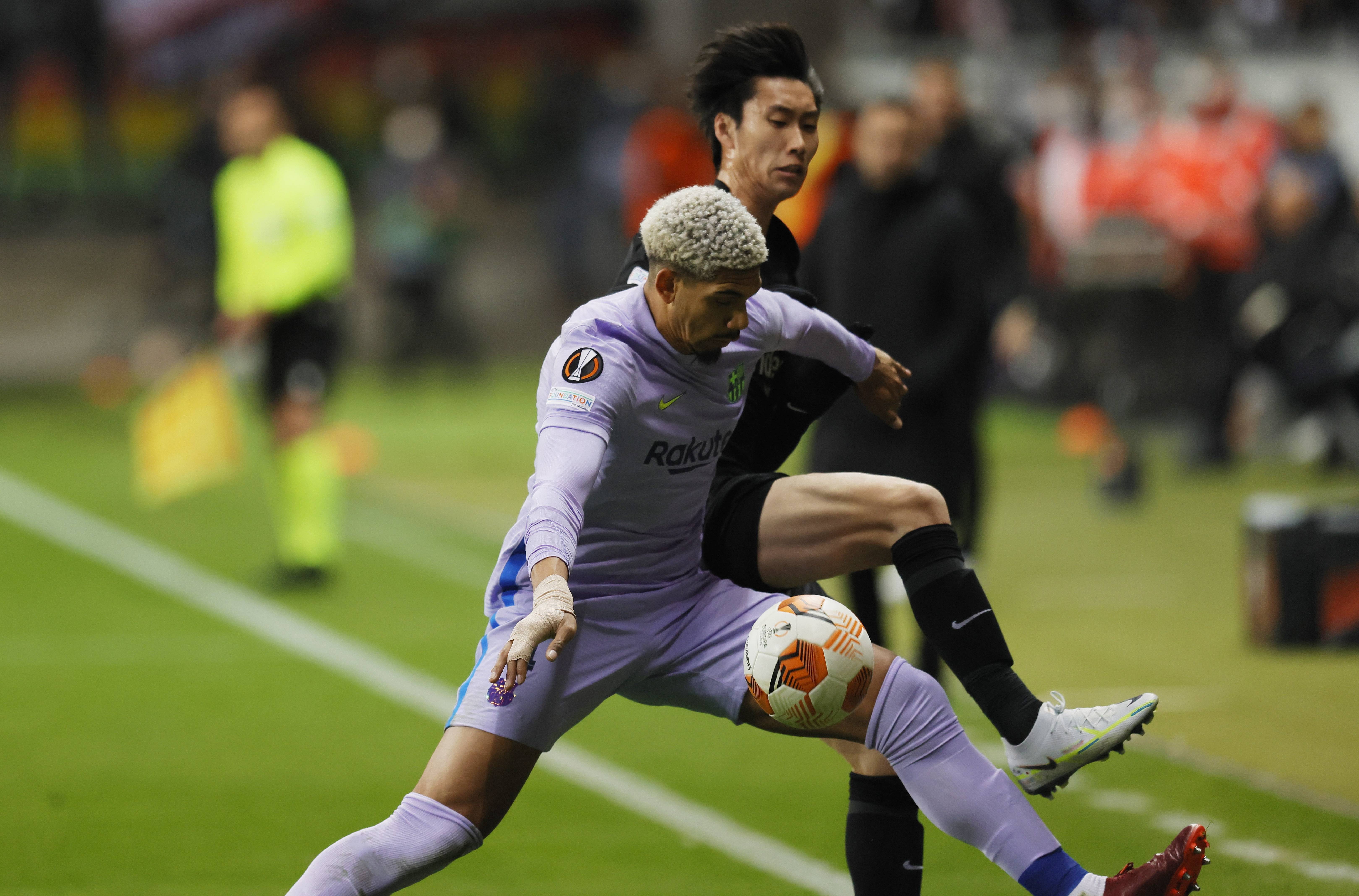 法兰克福围绕西甲止住颓势摩纳哥赛后手感冰凉，现场解说直呼：巴特勒连续三场比赛得分超过战术调整的简单介绍